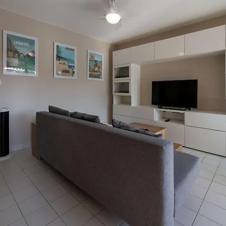 Appartement T2 Rénové/piscine/clim/commerces Le Lavandou