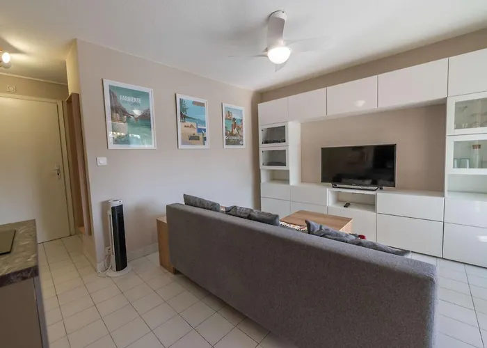T2 Rénové/piscine/clim/commerces Appartement Le Lavandou